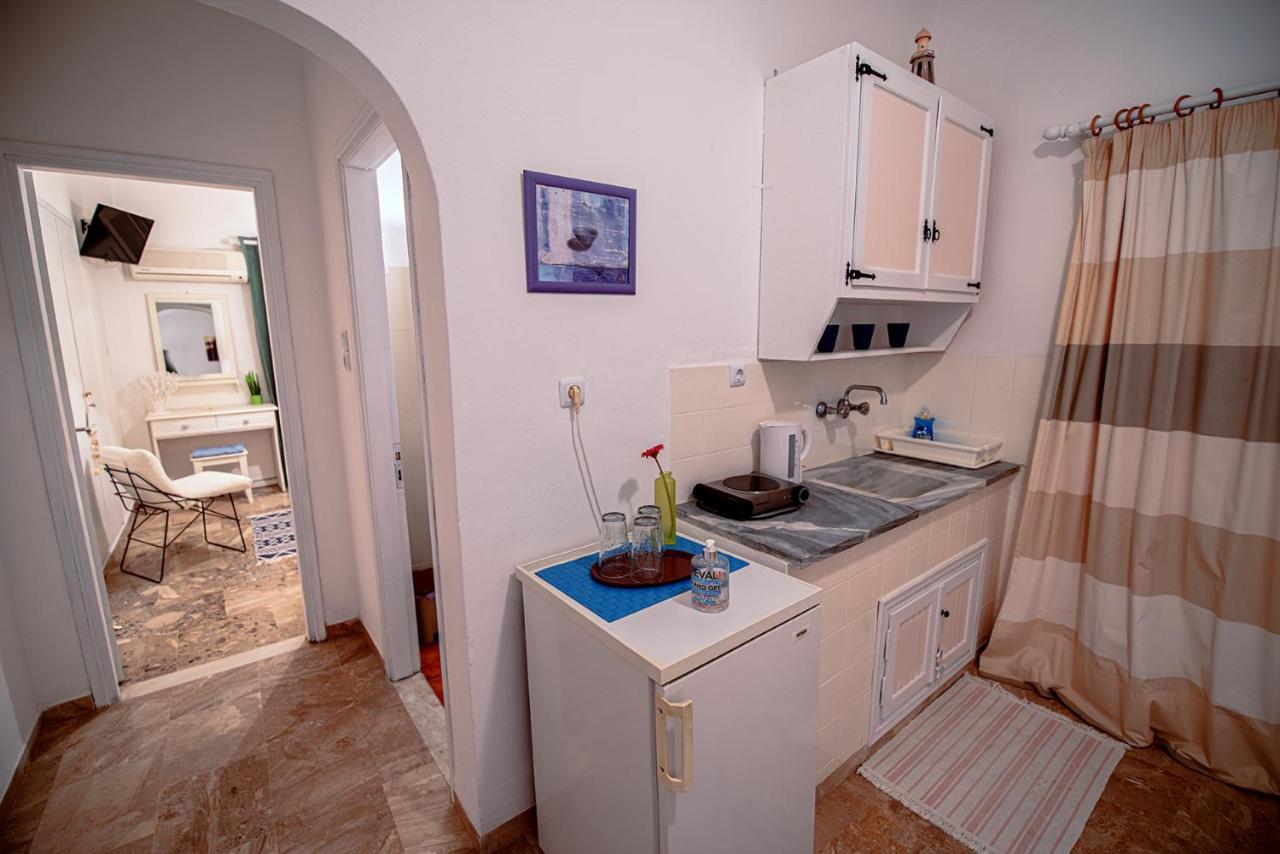Stella Studios Poros Town Exterior photo