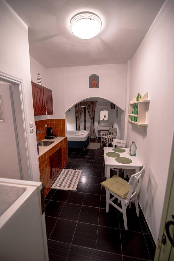 Stella Studios Poros Town Exterior photo