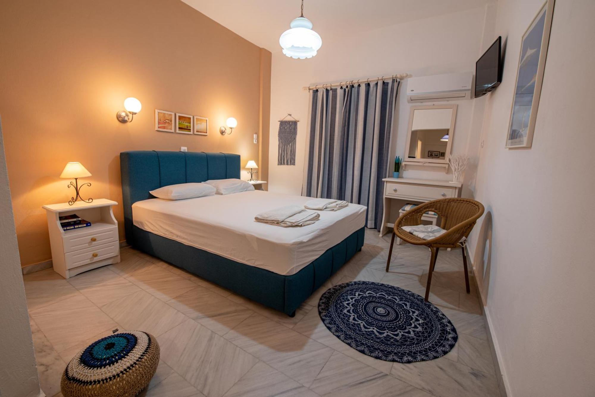Stella Studios Poros Town Exterior photo