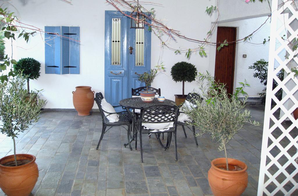 Stella Studios Poros Town Exterior photo