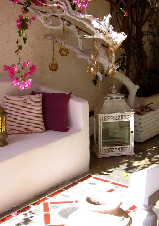 Stella Studios Poros Town Exterior photo